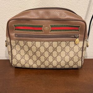 AUTHENTIC Gucci Monogram crossbody Bag in Brown and Tan